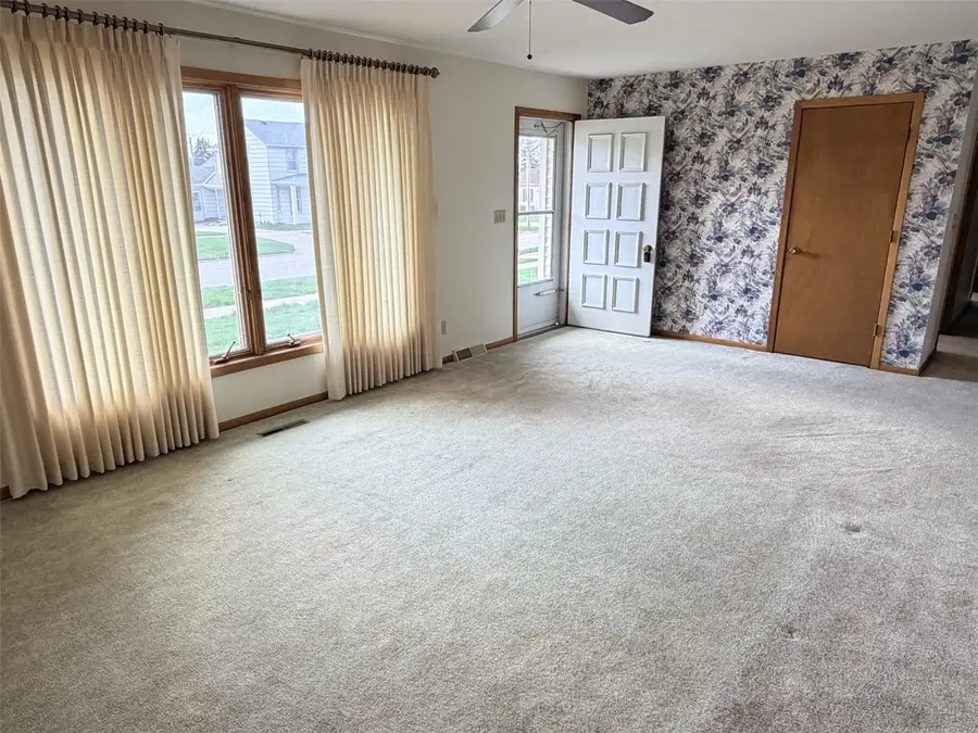 412 W 3rd Street, Tipton, IA 52772 - #2