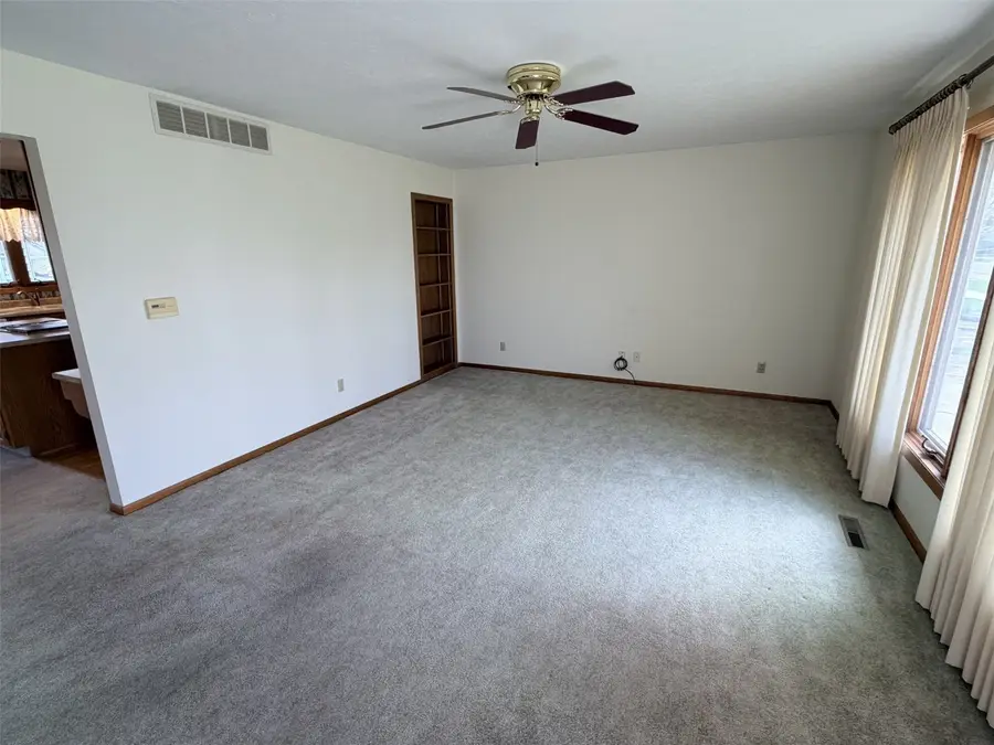 412 W 3rd Street, Tipton, IA 52772 - #3