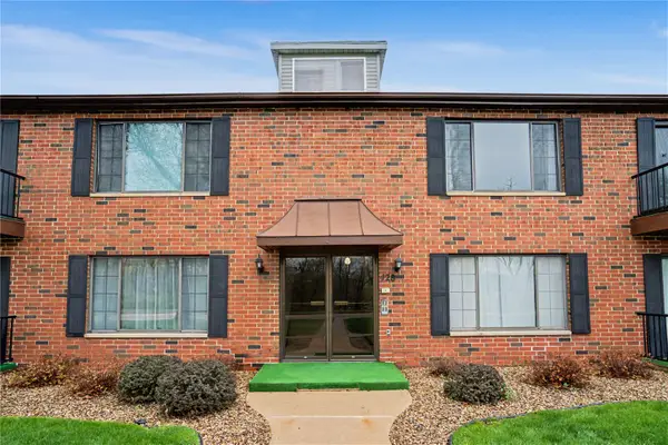 428 29th St Dr Se #16, Cedar Rapids, IA 53403