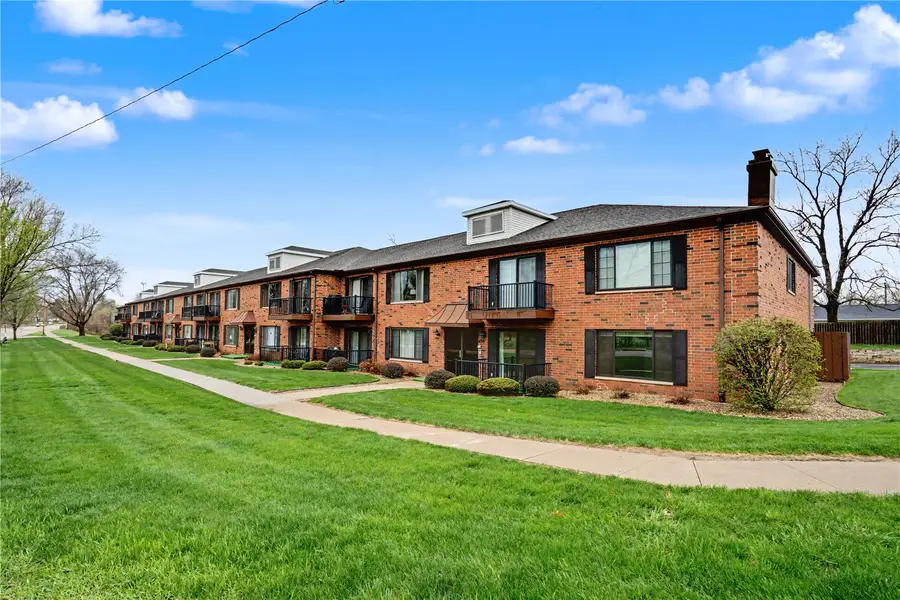 428 29th St Dr Se #16, Cedar Rapids, IA 53403 - #2