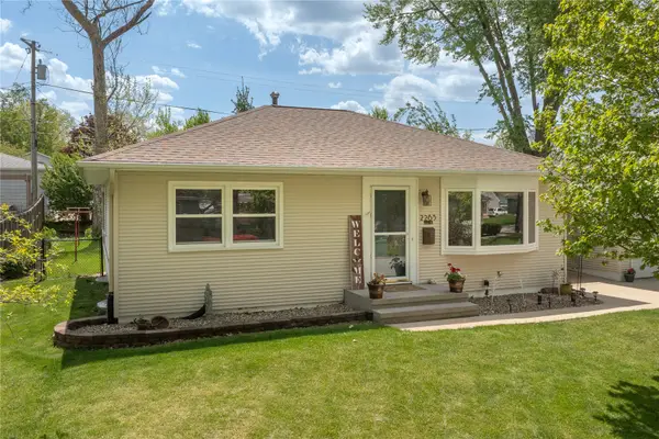 2265 11th Ave, Marion, IA 52302