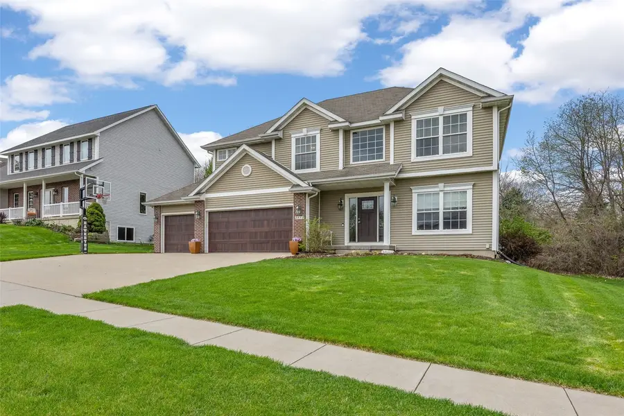 2812 Broken Woods Drive, Coralville, IA 52241 - #2