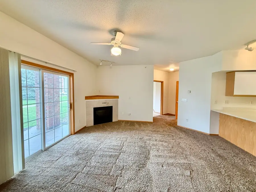 2706 Triple Crown Lane #1, Iowa City, IA 52240 - #2