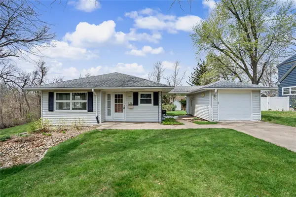 1021 Norwood Drive Se, Cedar Rapids, IA 52403