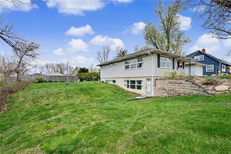 1021 Norwood Drive Se, Cedar Rapids, IA 52403 - #2