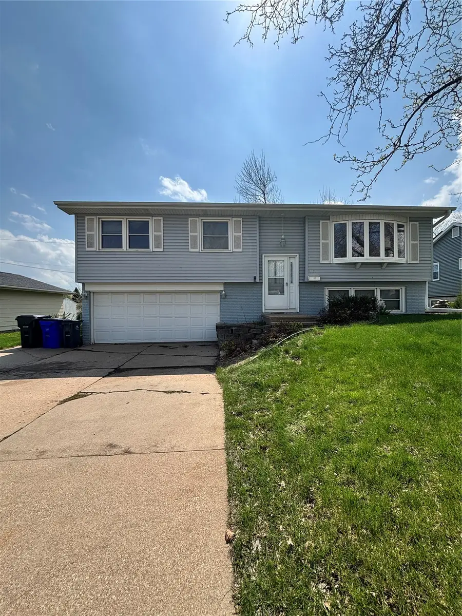 3917 Nancy Jane Lane Ne, Cedar Rapids, IA 52402 - #2