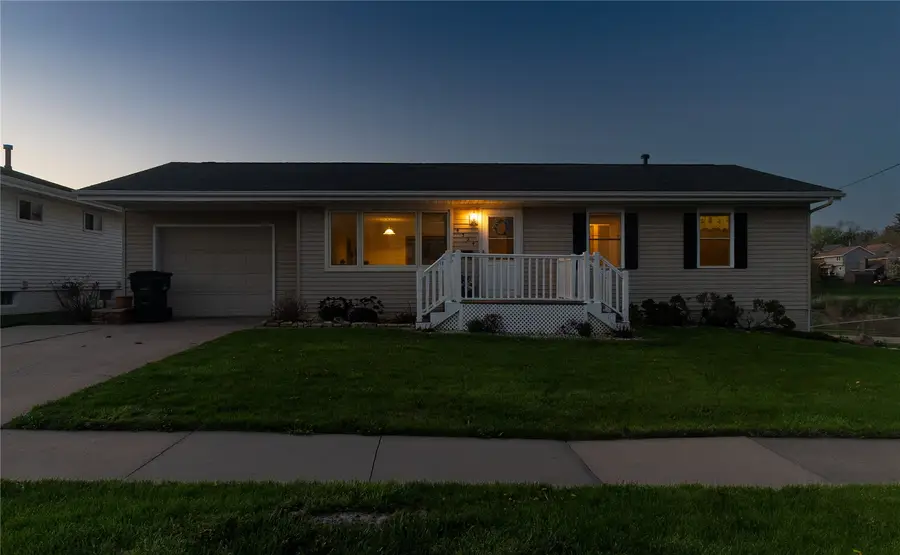 4324 Midway Drive Nw, Cedar Rapids, IA 52405 - #2