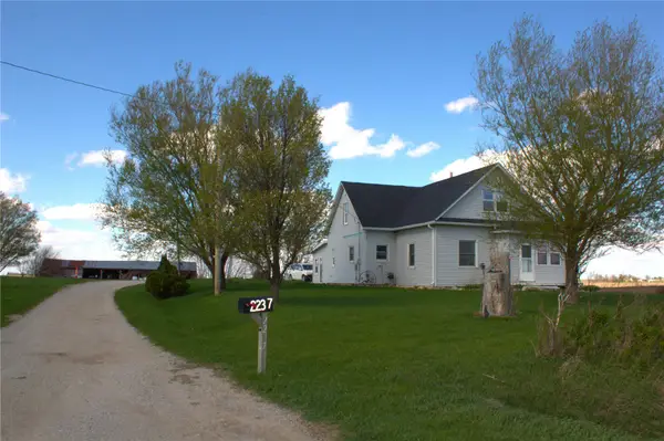 2237 68th Street, Van Horne, IA 52346
