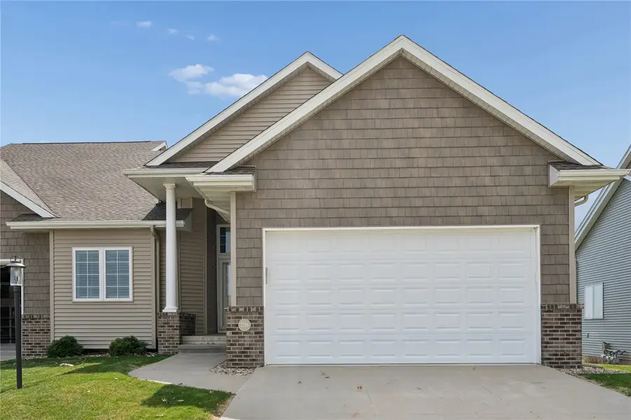 3269 Stone Ct, Marion, IA 52302 - #2