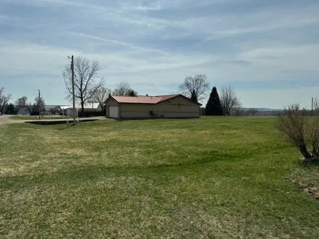 220 Sunset Court, Chelsea, IA 52215 - #2