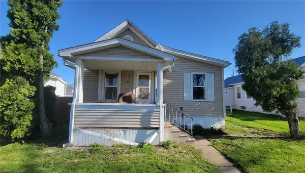 620 22nd Avenue Sw, Cedar Rapids, IA 52404