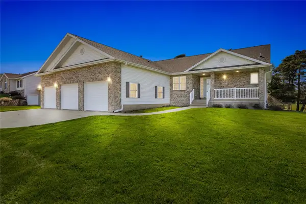 610 Kaitlynn Avenue, Anamosa, IA 52005