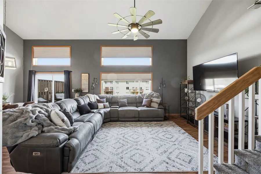 3612 Stoneview Cir Sw, Cedar Rapids, IA 52404 - #3