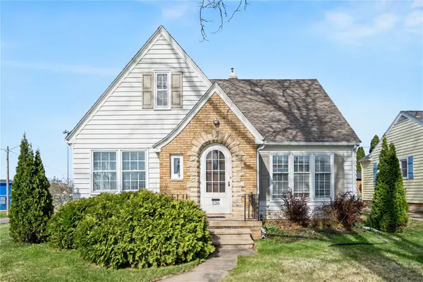 526 Longwood Drive Ne, Cedar Rapids, IA 52402