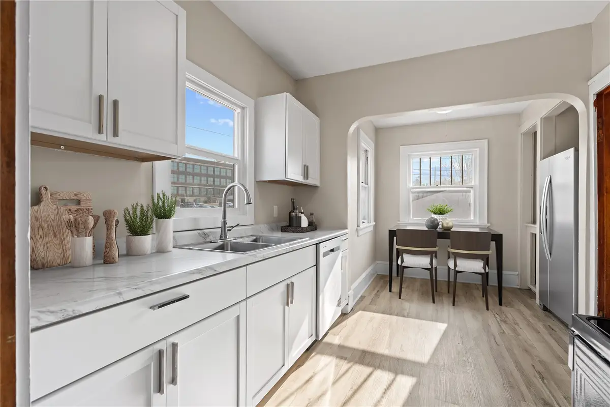 419 21st Street Ne, Cedar Rapids, IA 52402 - #1