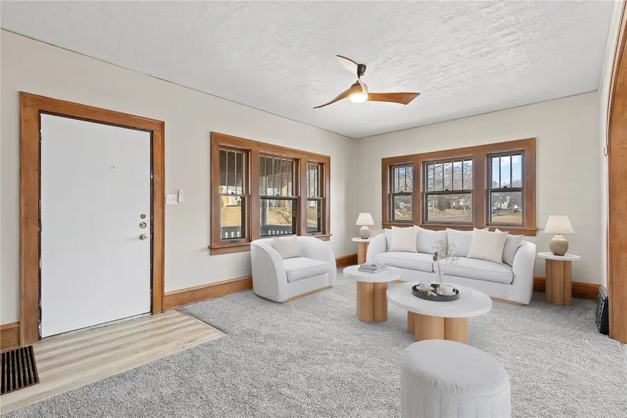 419 21st Street Ne, Cedar Rapids, IA 52402 - #2