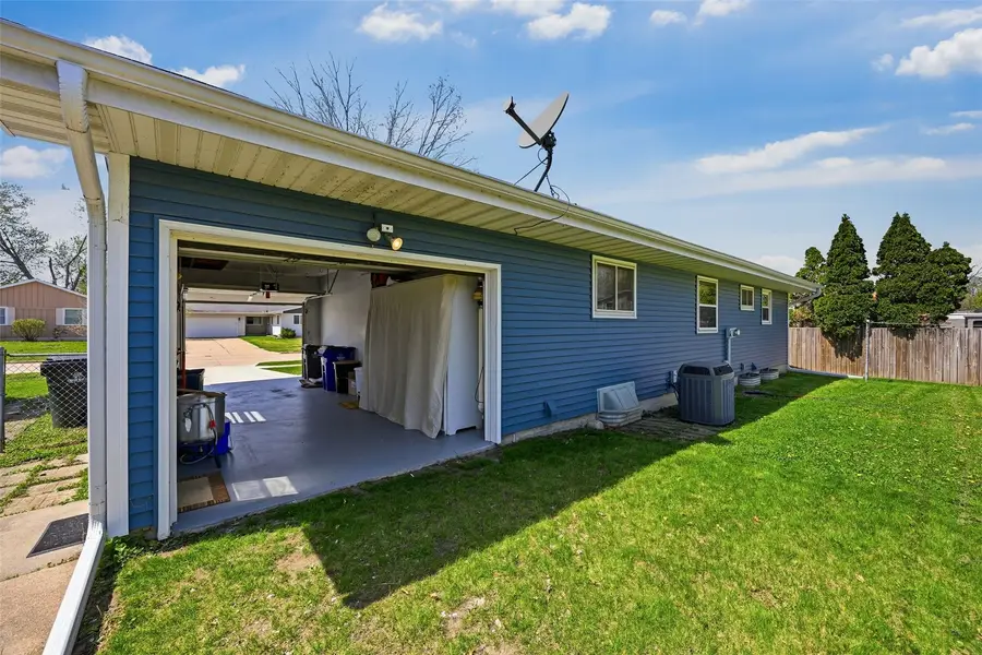 149 Harbet Avenue Nw, Cedar Rapids, IA 52405 - #3