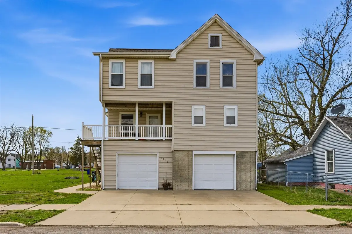 1216 5th Street Nw, Cedar Rapids, IA 52405 - #1