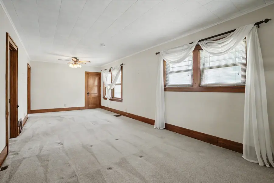 2517 B Avenue Ne, Cedar Rapids, IA 52402 - #3