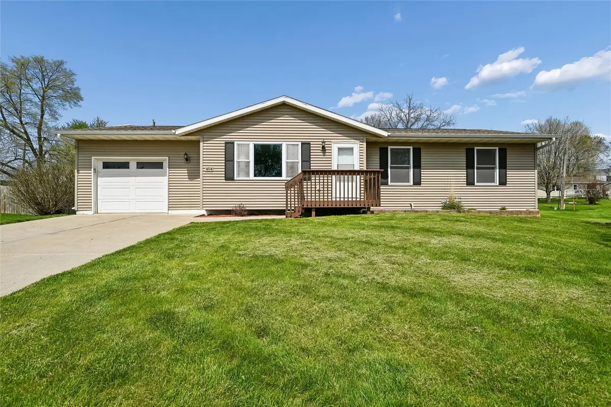 404 Kelley Court, Springville, IA 52336 - #1