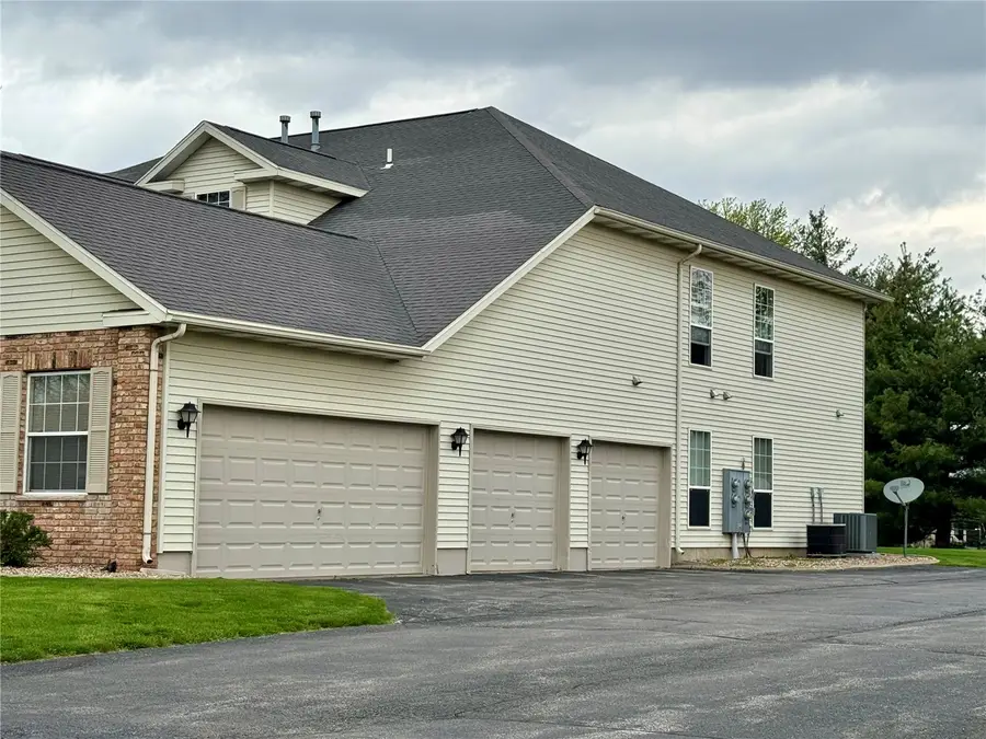 3170 Willowridge Road #C, Marion, IA 52302 - #2