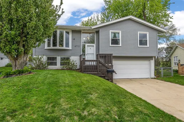 4711 Twin Pine Drive Ne, Cedar Rapids, IA 52402
