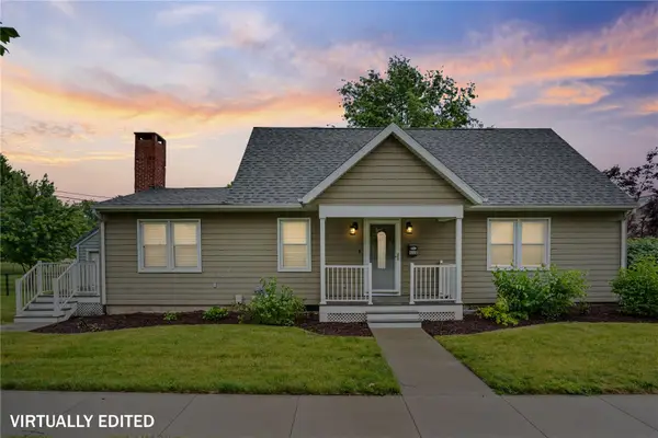 115 3rd Street Ne, Mt Vernon, IA 52314