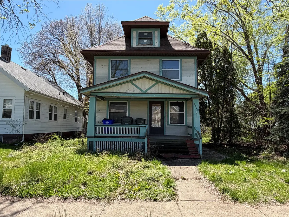 1529 6th Avenue Se, Cedar Rapids, IA 52403 - #1