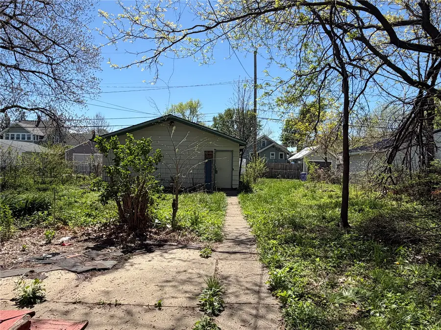 1529 6th Avenue Se, Cedar Rapids, IA 52403 - #3