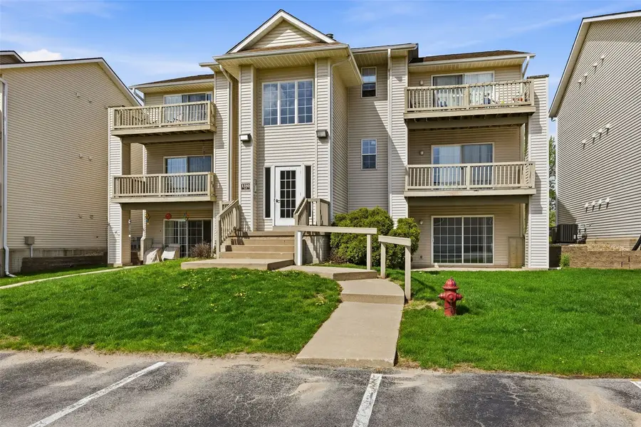 1350 44th Street #B, Marion, IA 52302 - #2