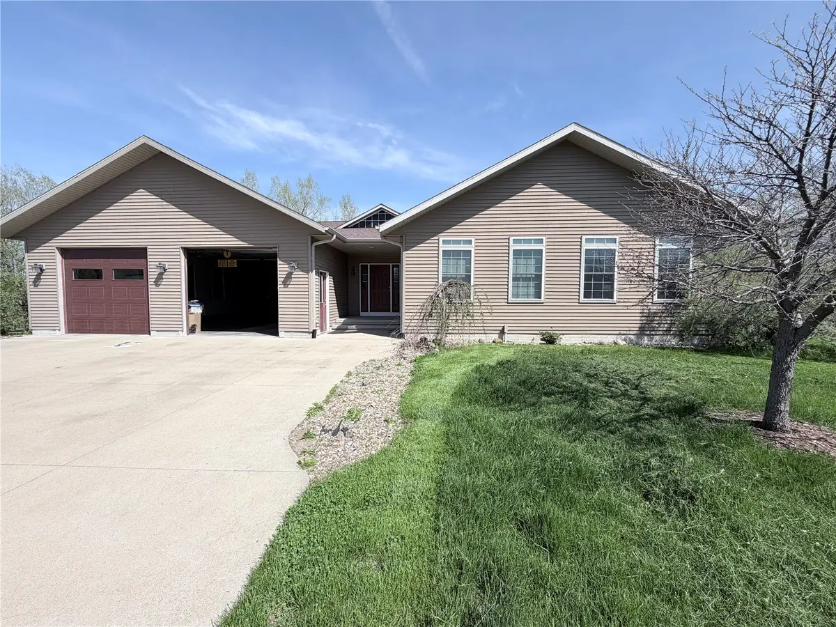 2575 58th Strret #1, Vinton, IA 52349 - #1