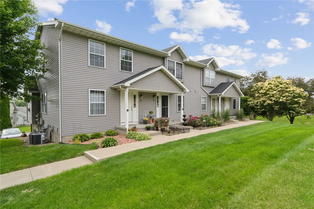 106 Lincoln Avenue #E, Lisbon, IA 52253 - #1