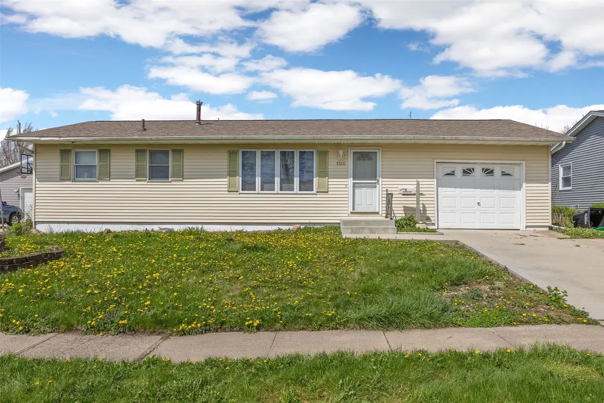 1310 G Avenue, Marion, IA 52302 - #1
