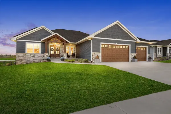 1601 Heartland St, Fairfax, IA 52888