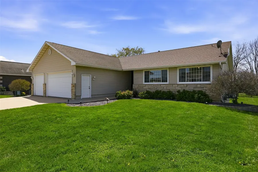 800 Kaitlynn Avenue, Anamosa, IA 52205 - #3