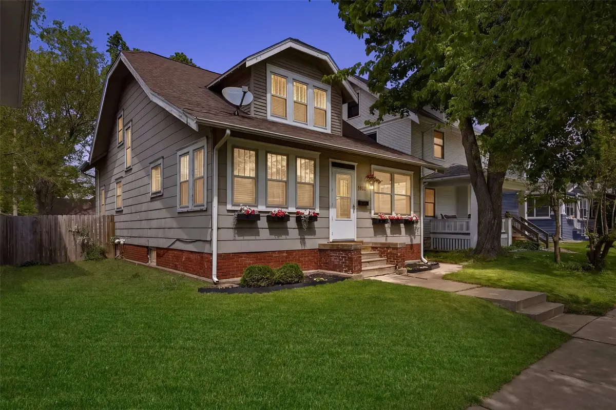 1812 Park Ave Se, Cedar Rapids, IA 52403 - #1