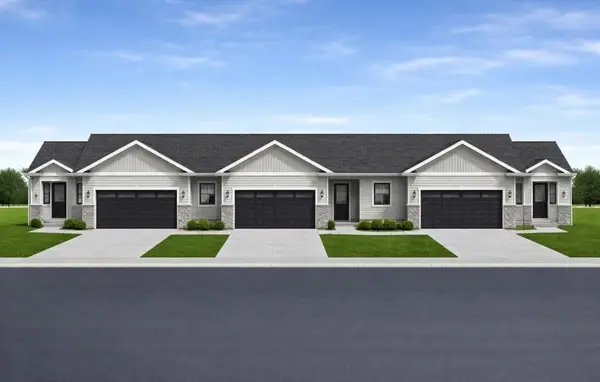 569 Meadow Oak Circle, Fairfax, IA 52228