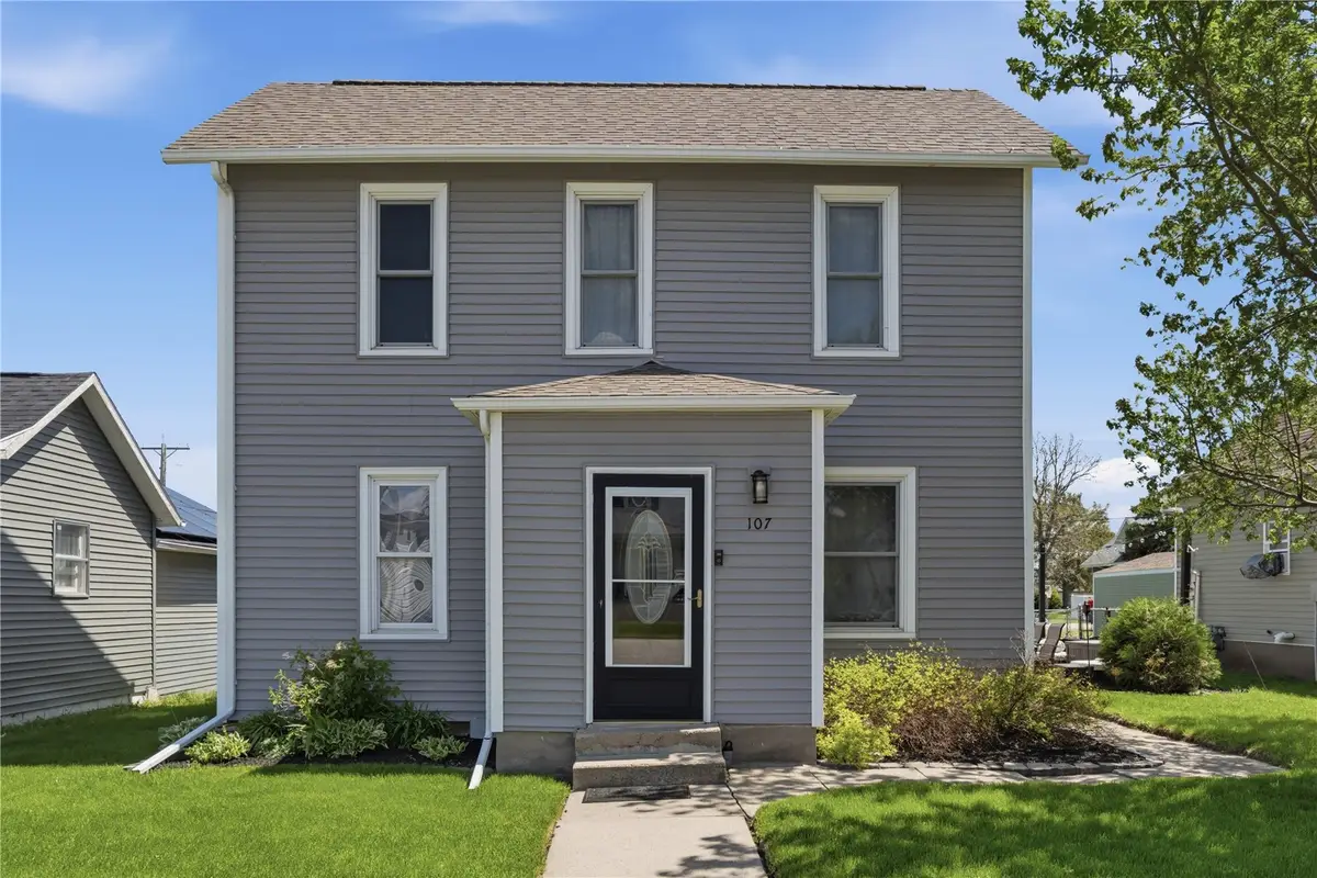 107 8th Street, Van Horne, IA 52346 - #1