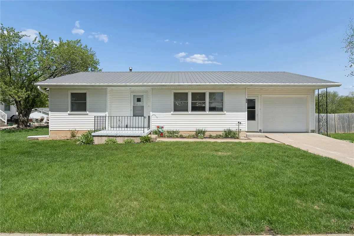 406 W 1st Street, Mechanicsville, IA 52306 - #1