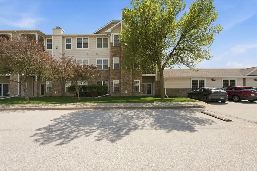1329 Se University Ave #112, Waukee, IA 50263 - #3