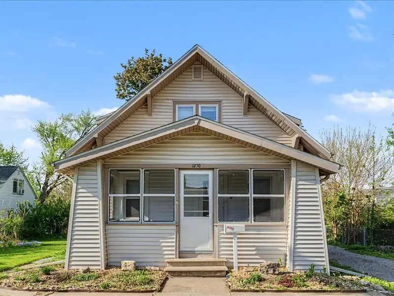 1230 30th St Ne, Cedar Rapids, IA 52403 - #2