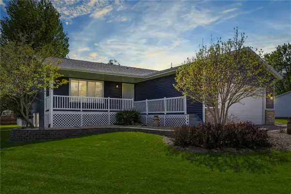 711 Grant Street, Walker, IA 52352
