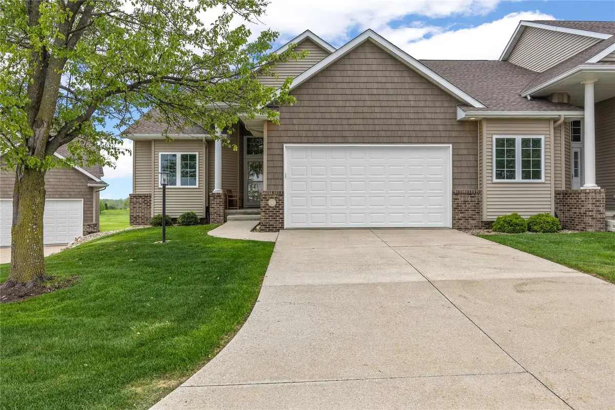 3389 Stone Ct, Marion, IA 52302 - #1