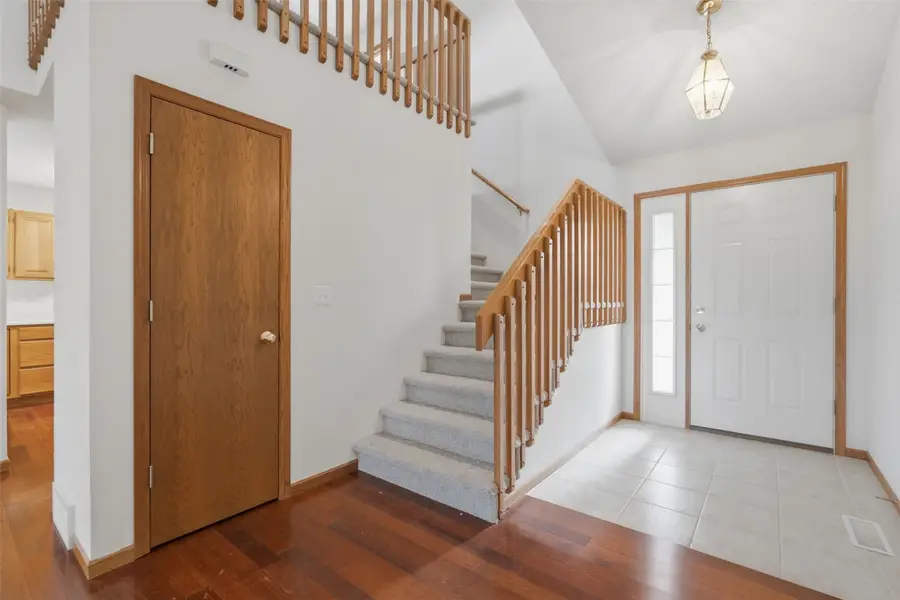 2630 6th Street, Marion, IA 52302 - #2