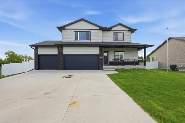 903 Carl Court, Solon, IA 52333