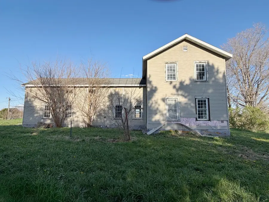 1555 77th St, Iowa, IA 52208 - #2