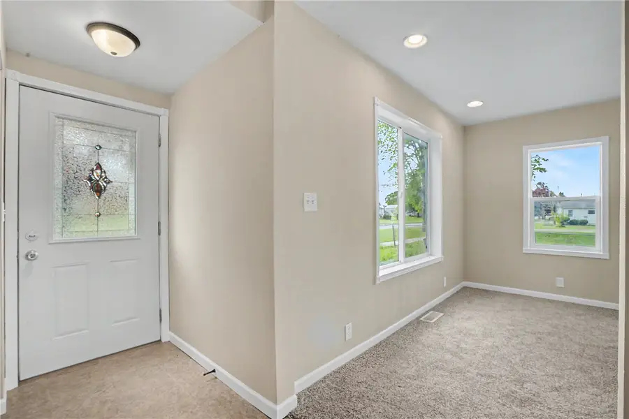 203 S Main St, Stanwood, IA 52337 - #3
