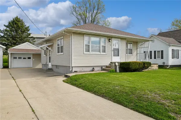 618 Evergreen Street, Norway, IA 52318