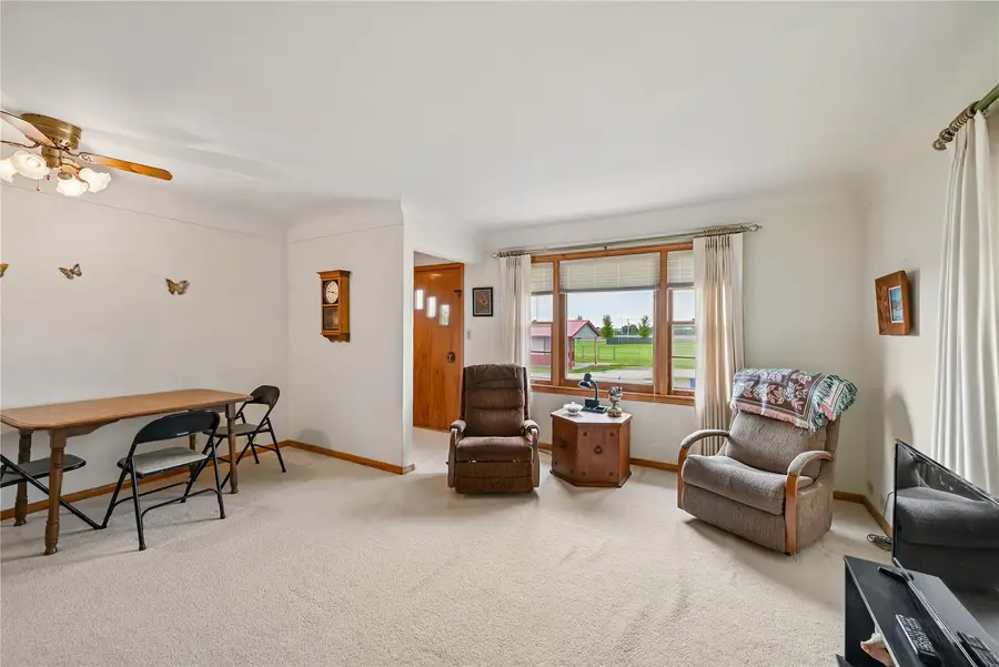 618 Evergreen Street, Norway, IA 52318 - #3
