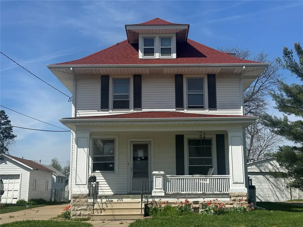 266 24th Ave Sw, Cedar Rapids, IA 52404 - #1